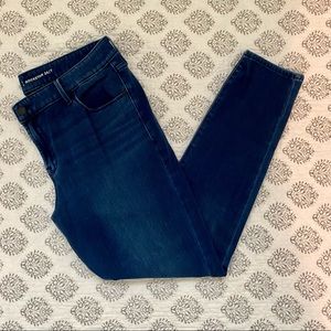 Old Navy Rockstar Skinny Jeans Dark Wash Size 14